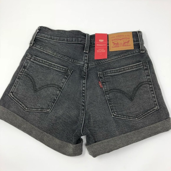 Levi’s | Wedgie Shorts Beat Remix High Waist Black - Picture 3 of 8